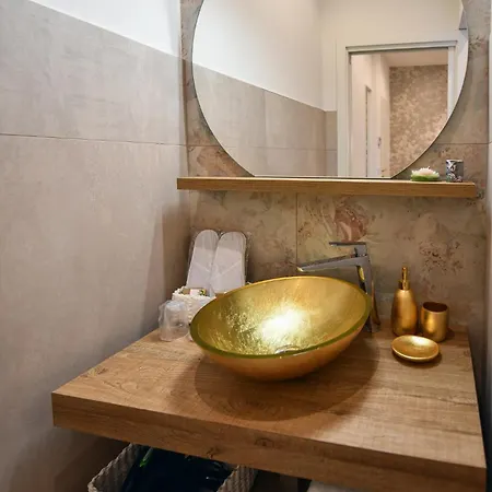 Sofia Oda ve Kahvaltı Modena